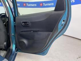 Photo '19' of Toyota Yaris