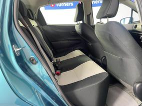 Photo '20' of Toyota Yaris