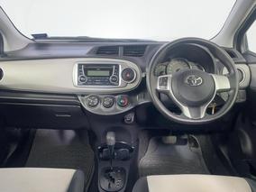 Photo '17' of Toyota Yaris