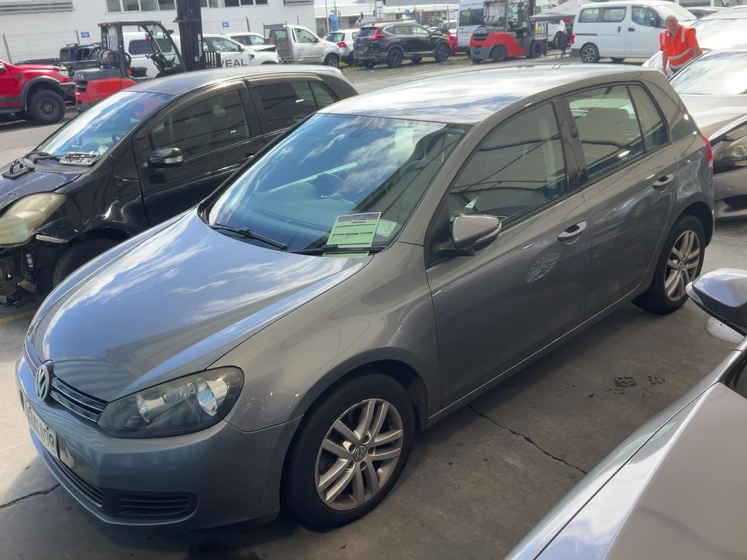 Photo '2' of Volkswagen Golf Photo '2' of Volkswagen Golf