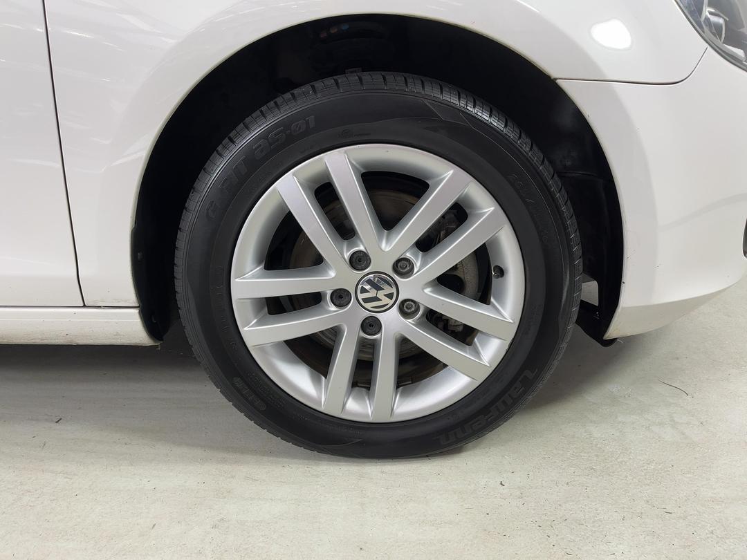 Photo '9' of Volkswagen Golf