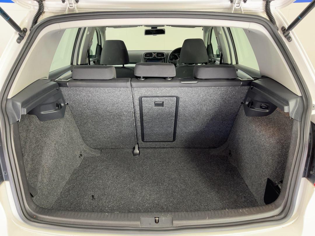 Photo '14' of Volkswagen Golf