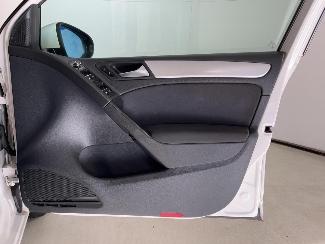 Photo '15' of Volkswagen Golf