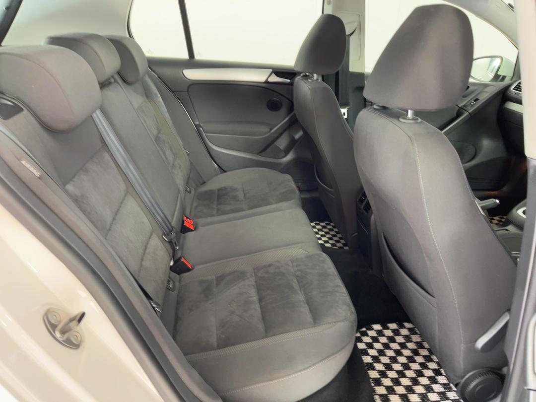 Photo '20' of Volkswagen Golf