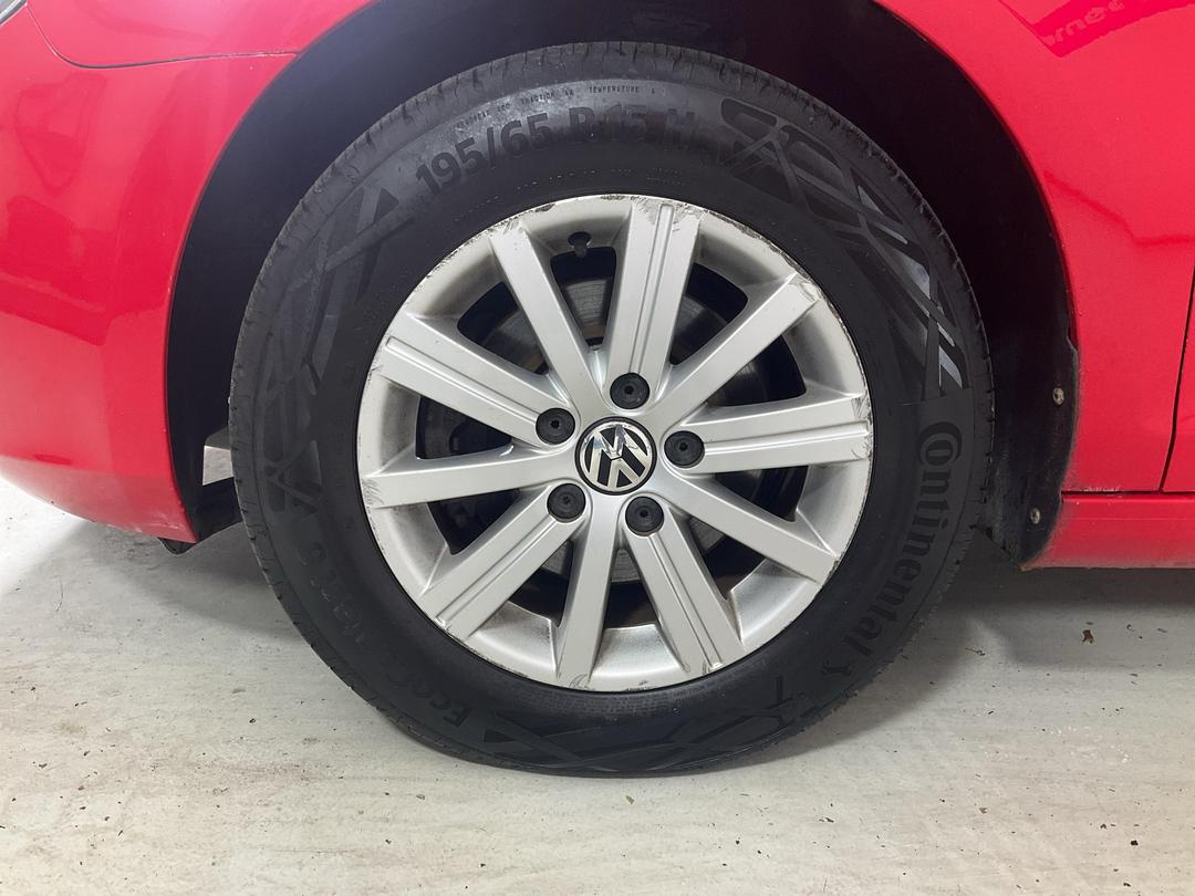 Photo '10' of Volkswagen Golf