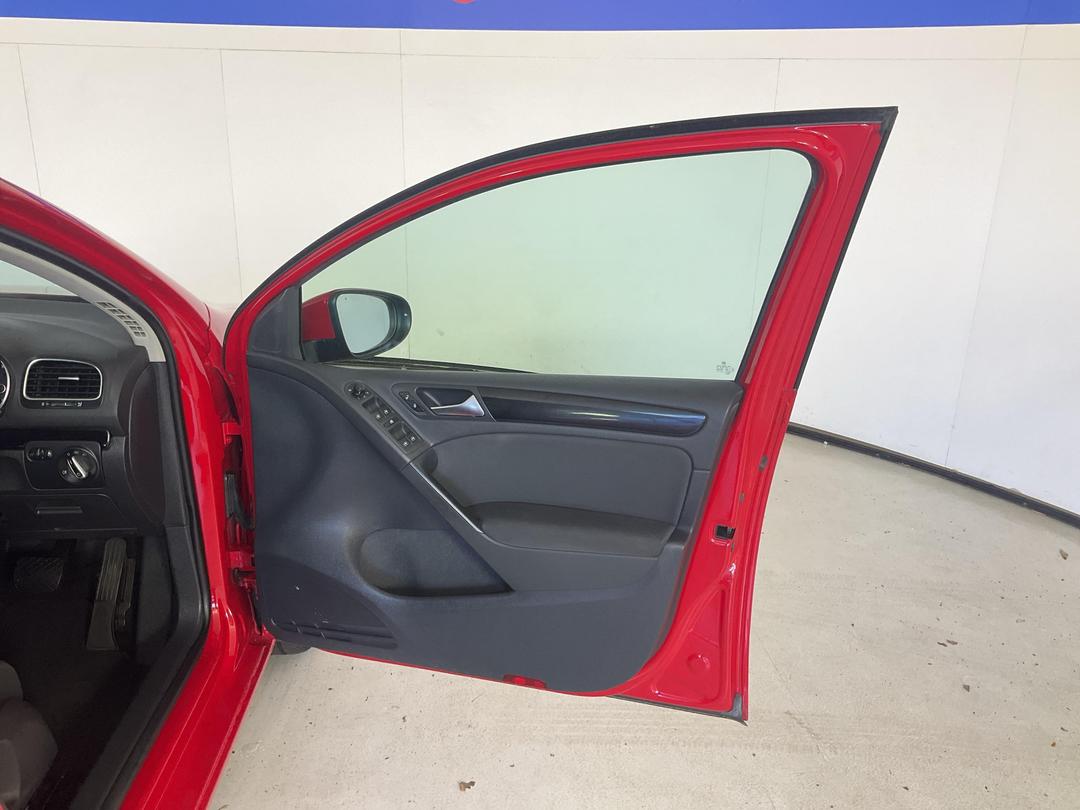 Photo '15' of Volkswagen Golf