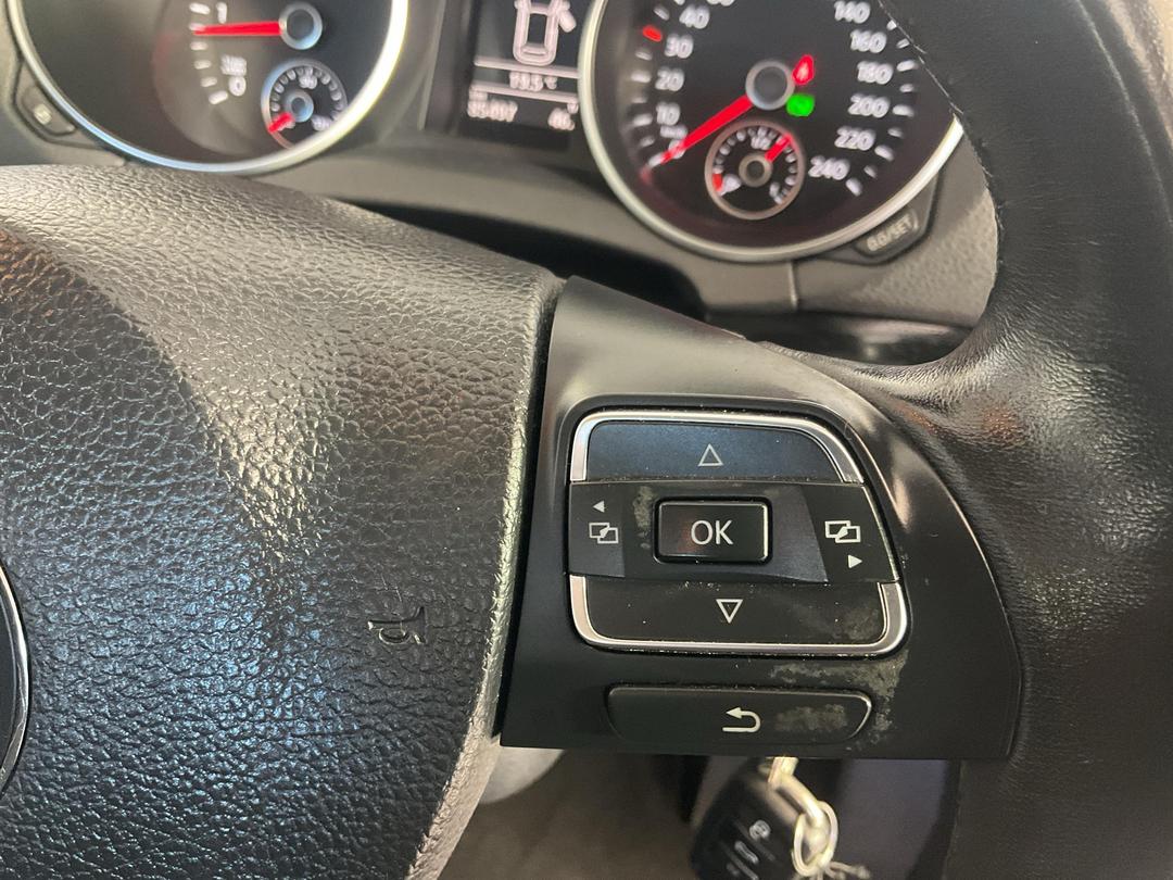 Photo '26' of Volkswagen Golf