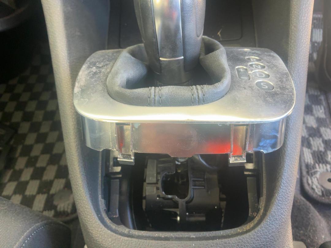 Photo '11' of Volkswagen Golf TSI