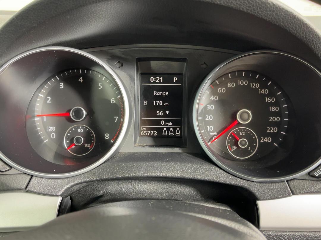 Photo '21' of Volkswagen Golf