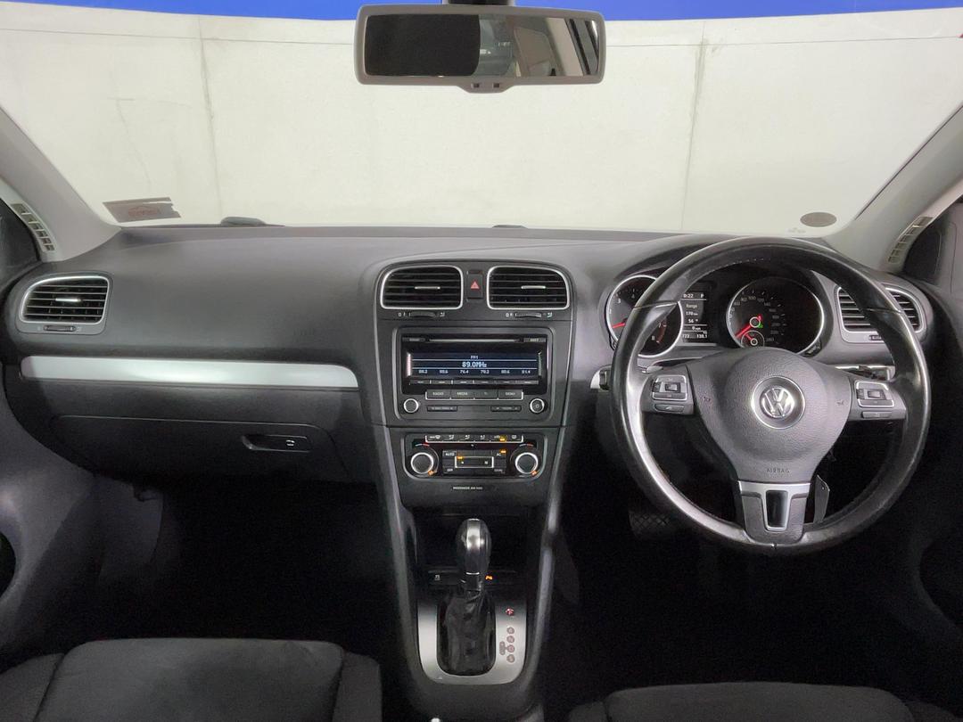 Photo '17' of Volkswagen Golf