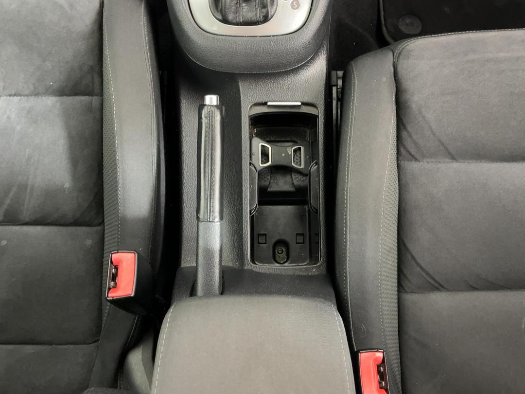 Photo '27' of Volkswagen Golf