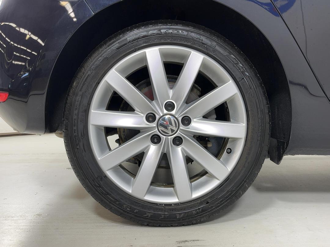 Photo '12' of Volkswagen Golf