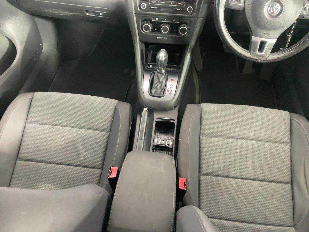 Photo '18' of Volkswagen Golf