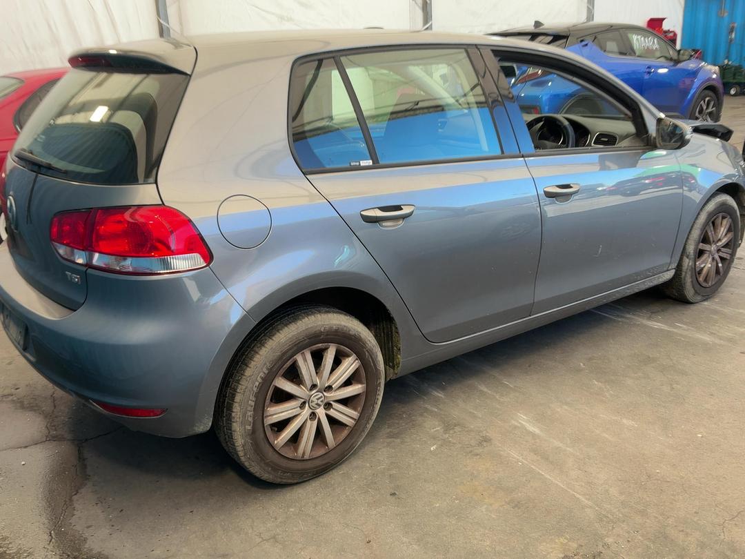 Photo '5' of Volkswagen Golf TSI 90KW Photo '5' of Volkswagen Golf TSI 90KW
