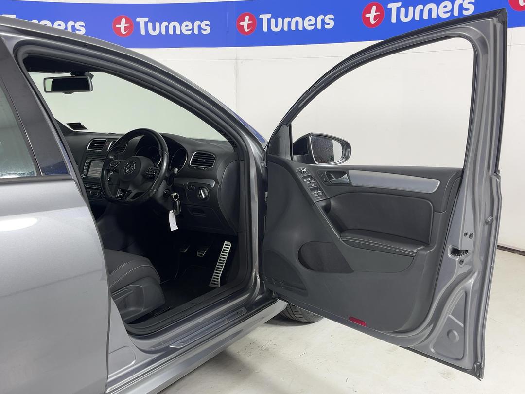Photo '15' of Volkswagen Golf