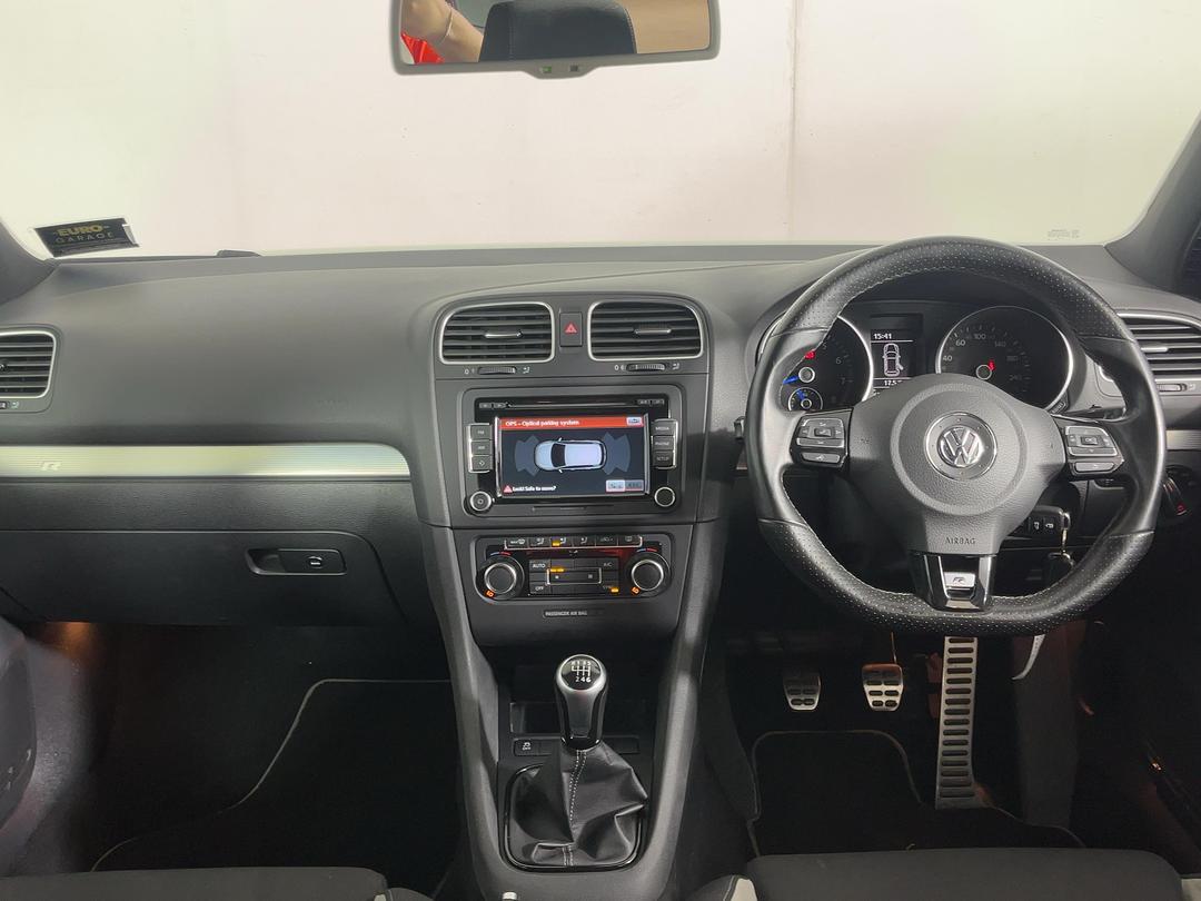 Photo '17' of Volkswagen Golf