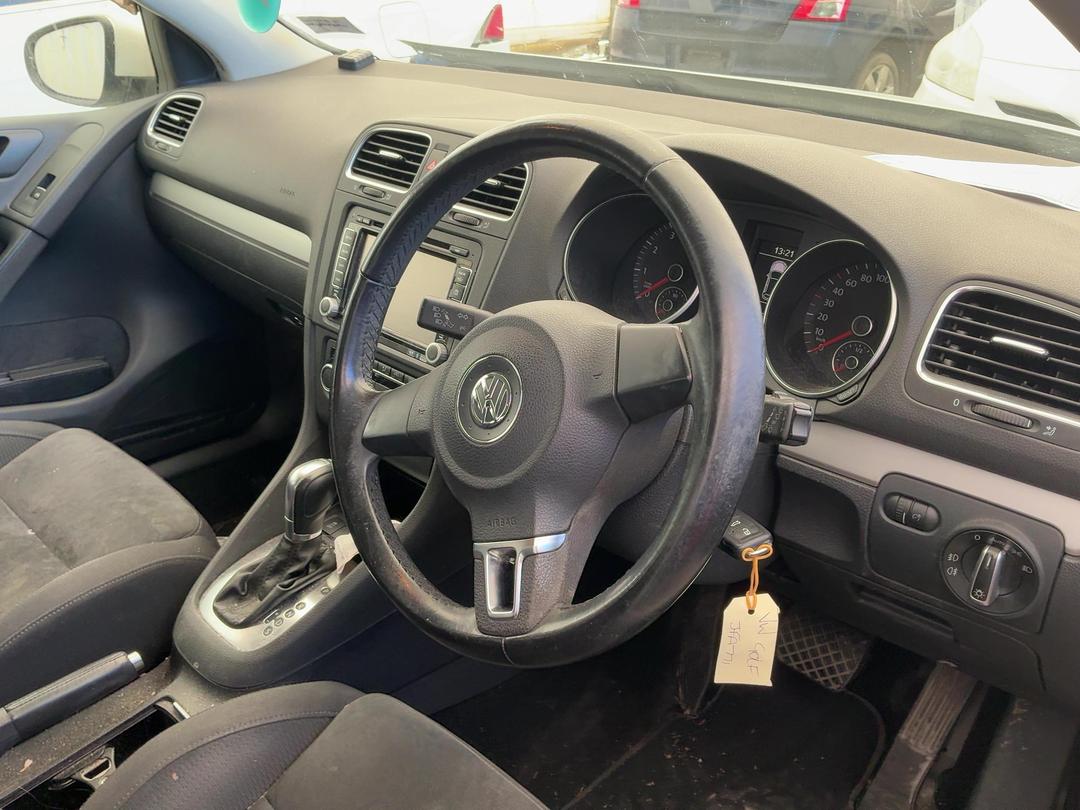Photo '10' of Volkswagen Golf 1.4 90KW Photo '10' of Volkswagen Golf 1.4 90KW