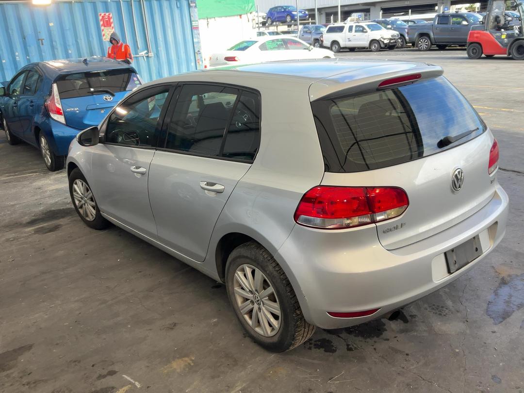 Photo '8' of Volkswagen Golf TSI Photo '8' of Volkswagen Golf TSI