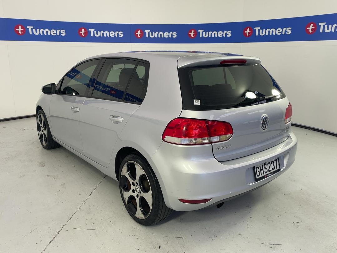 Photo '5' of Volkswagen Golf