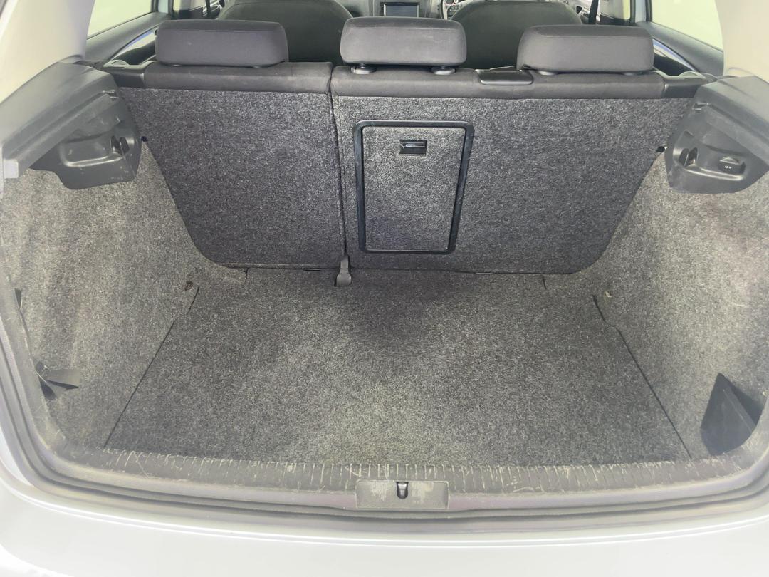 Photo '14' of Volkswagen Golf