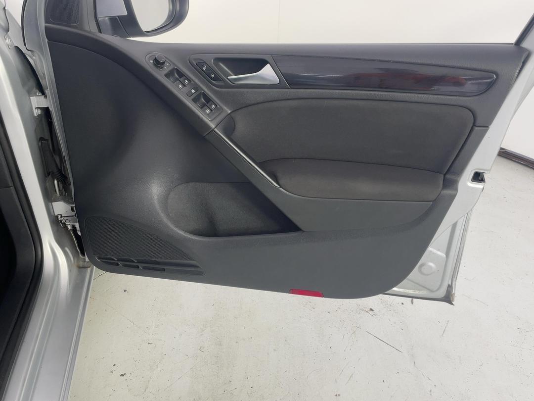 Photo '15' of Volkswagen Golf