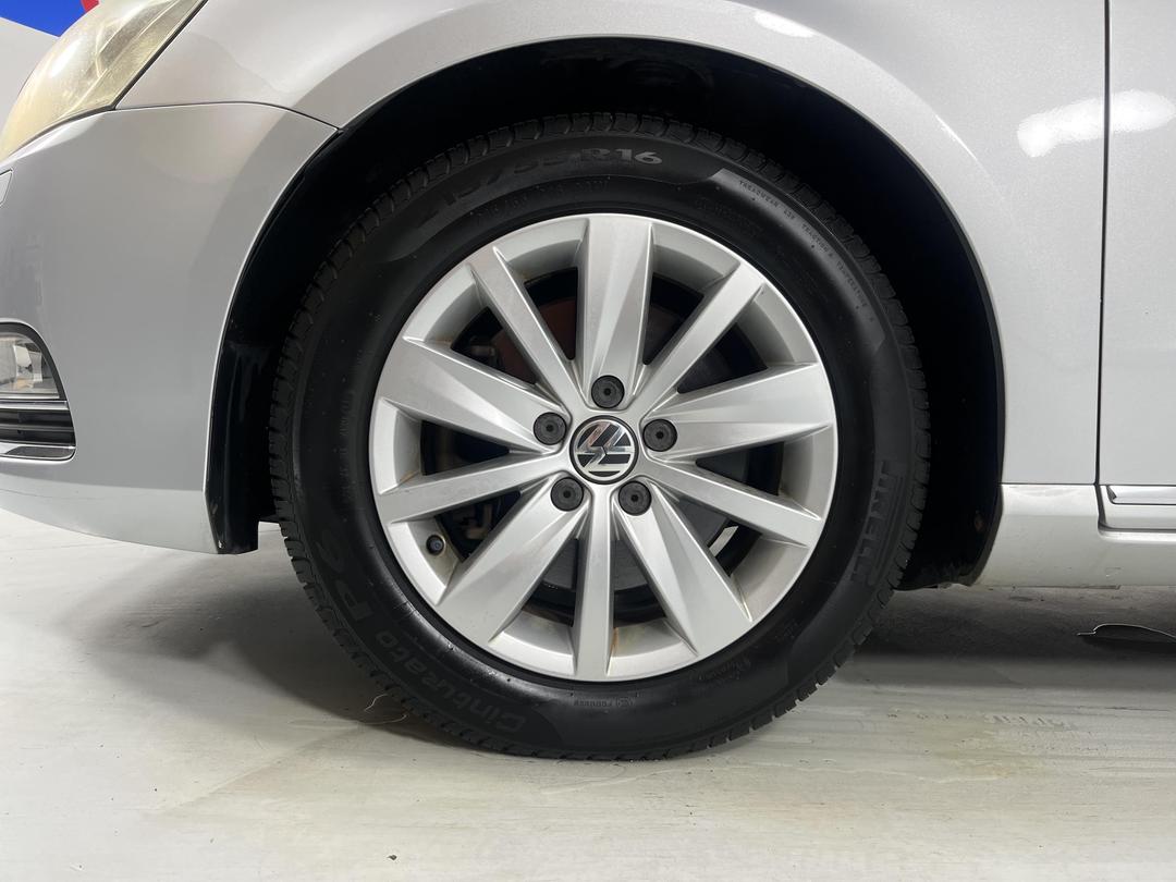 Photo '10' of Volkswagen Passat