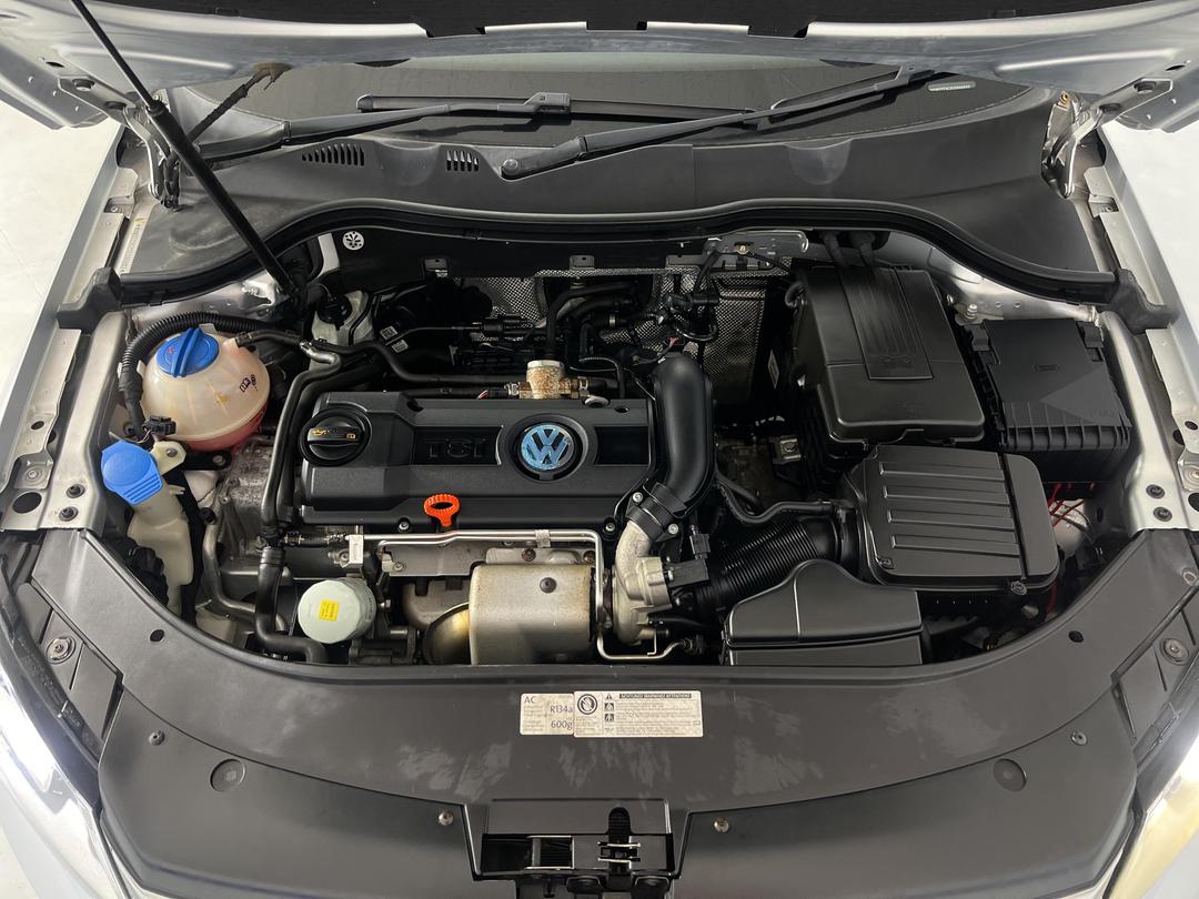 Photo '13' of Volkswagen Passat