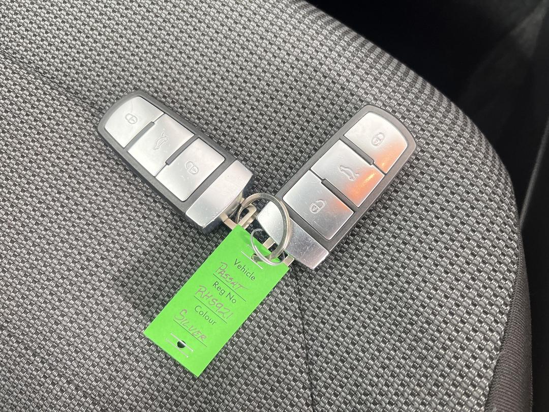 Photo '22' of Volkswagen Passat