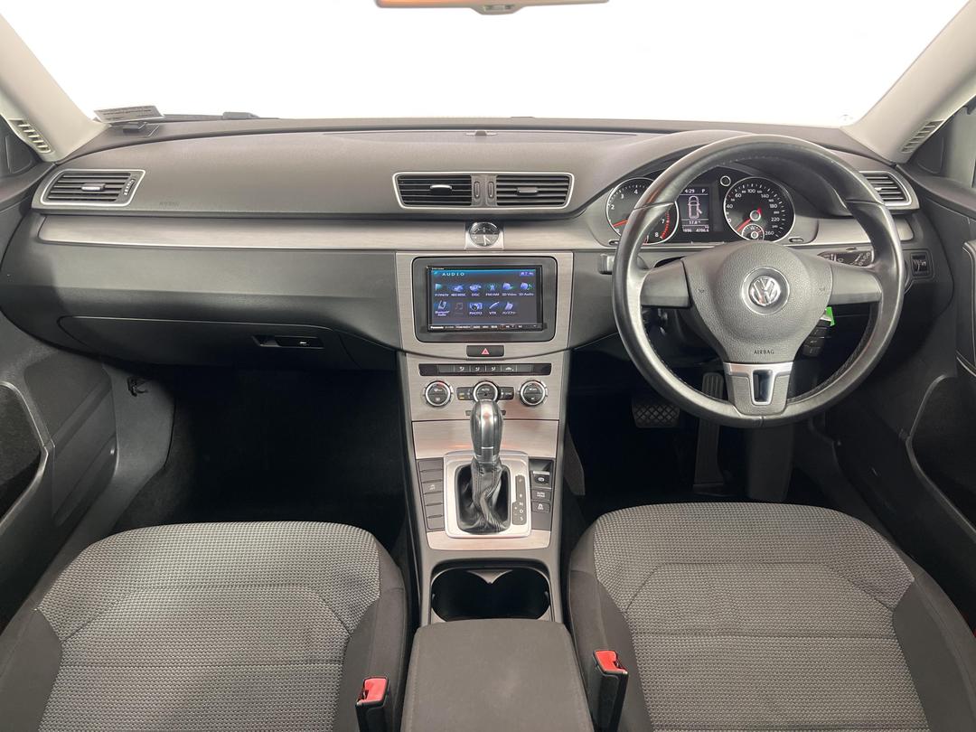 Photo '17' of Volkswagen Passat