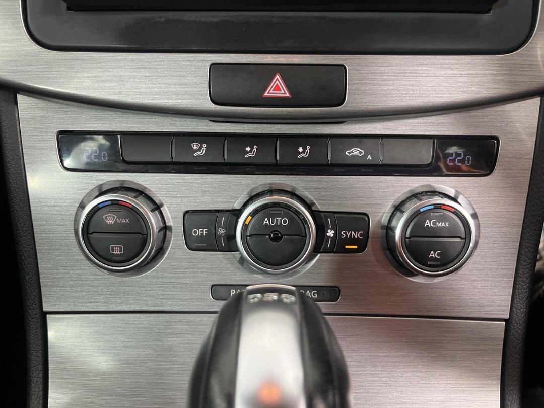 Photo '25' of Volkswagen Passat