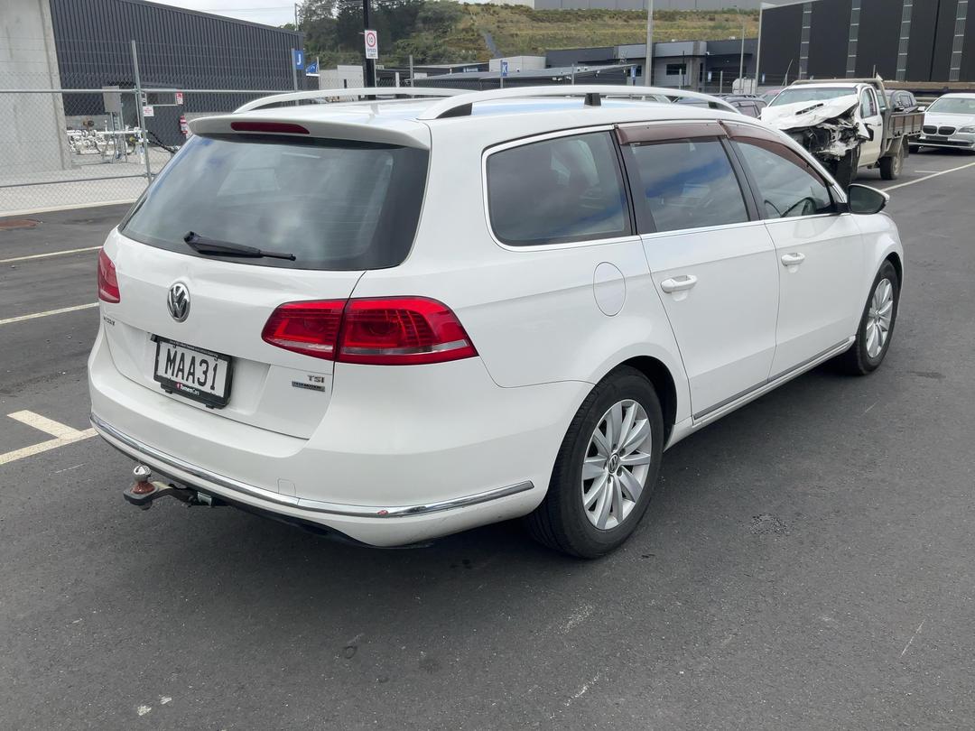 Photo '8' of Volkswagen Passat Variant Photo '8' of Volkswagen Passat Variant