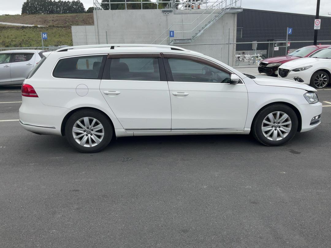 Photo '9' of Volkswagen Passat Variant Photo '9' of Volkswagen Passat Variant