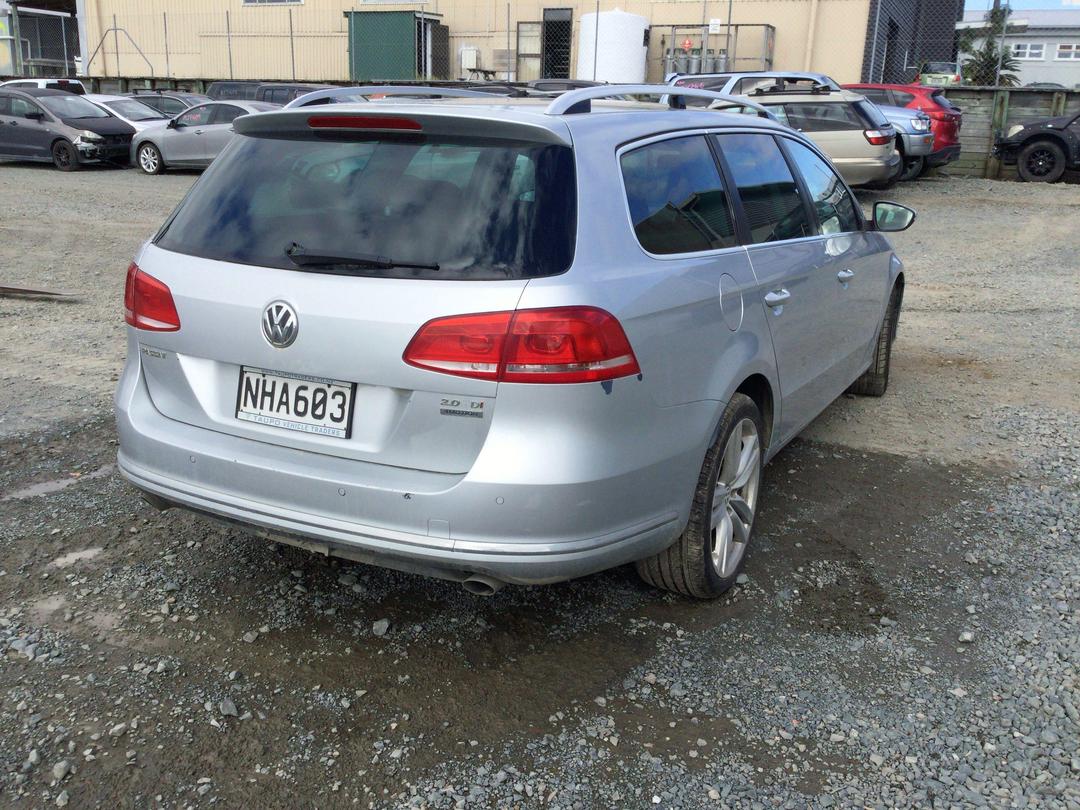 Photo '7' of Volkswagen Passat VAR TDI 125KW CL Photo '7' of Volkswagen Passat VAR TDI 125KW CL
