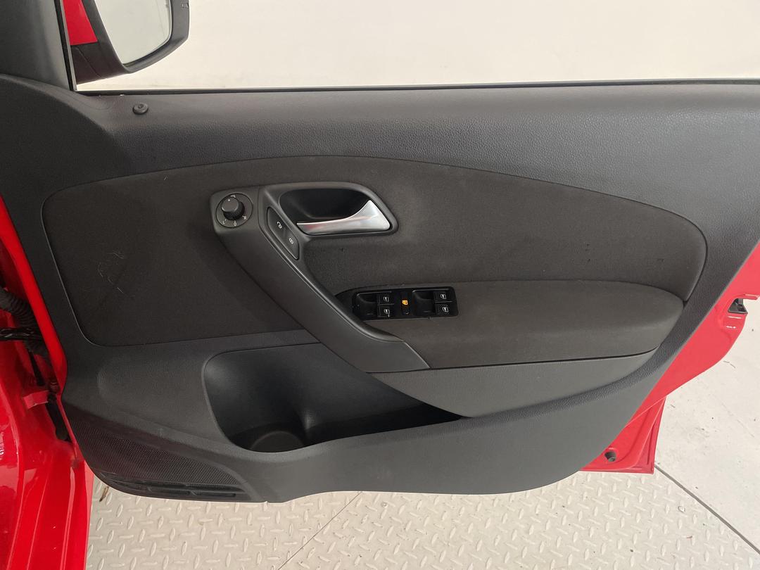 Photo '15' of Volkswagen Polo