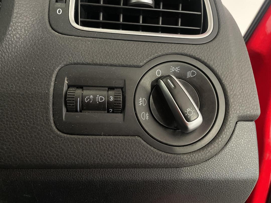 Photo '24' of Volkswagen Polo