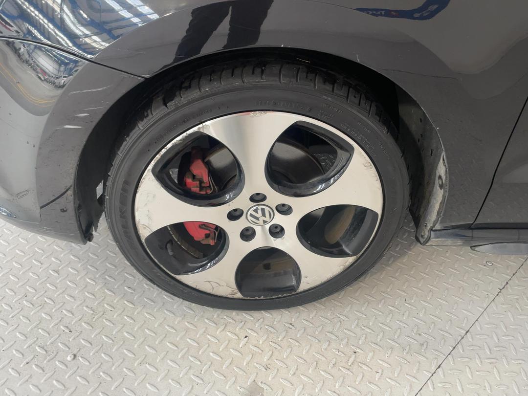Photo '10' of Volkswagen Polo