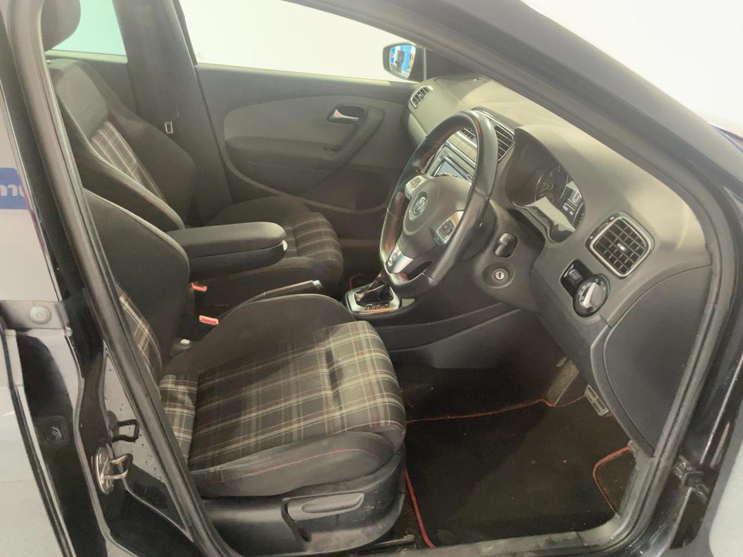 Photo '16' of Volkswagen Polo