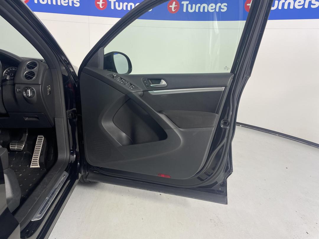 Photo '15' of Volkswagen Tiguan