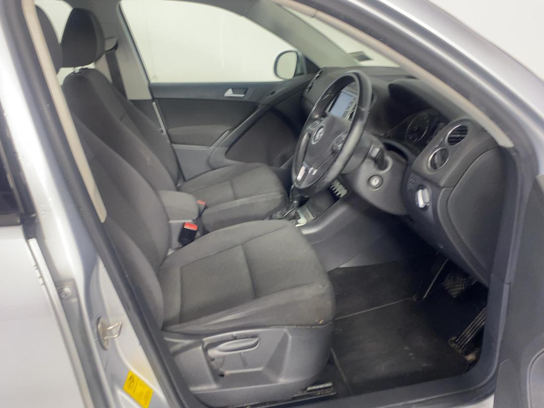 Photo '16' of Volkswagen Tiguan