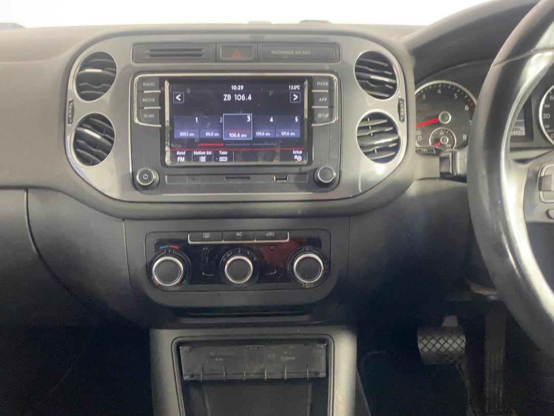 Photo '18' of Volkswagen Tiguan