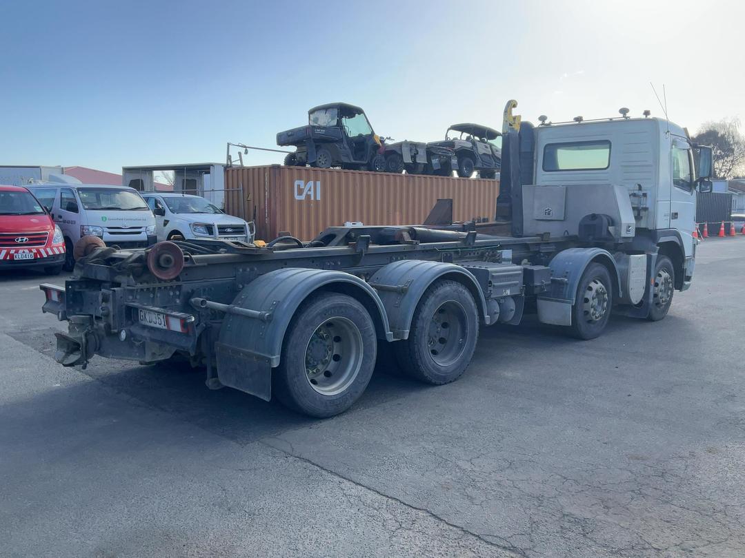 Photo '4' of Volvo FM 500 Hook Bin