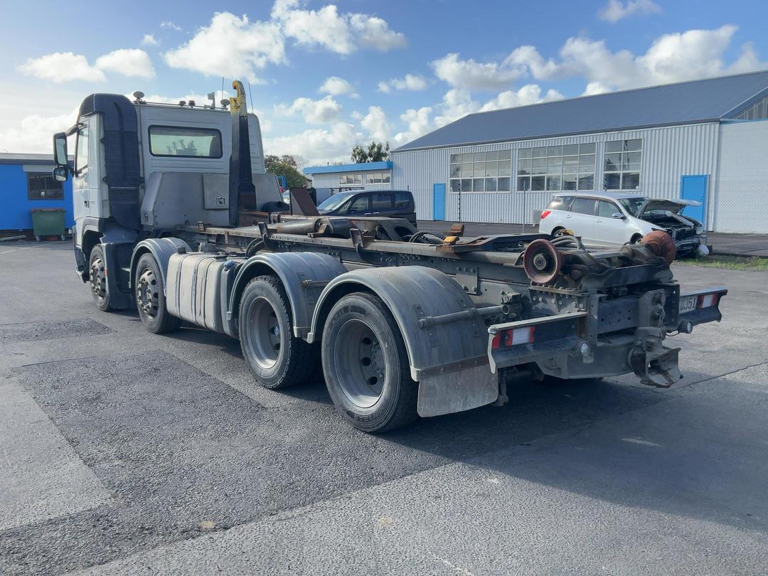 Photo '6' of Volvo FM 500 Hook Bin