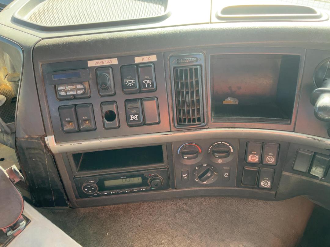 Photo '16' of Volvo FM 500 Hook Bin