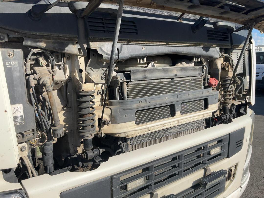 Photo '18' of Volvo FM 500 Hook Bin