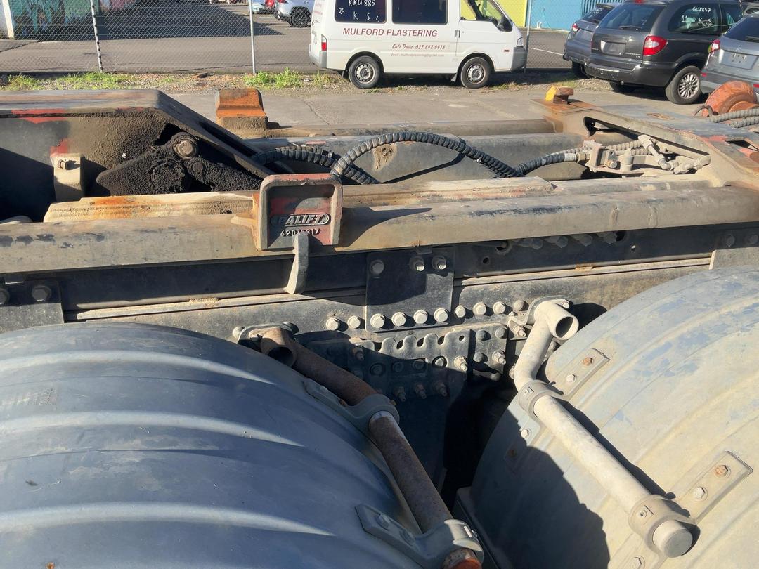 Photo '31' of Volvo FM 500 Hook Bin
