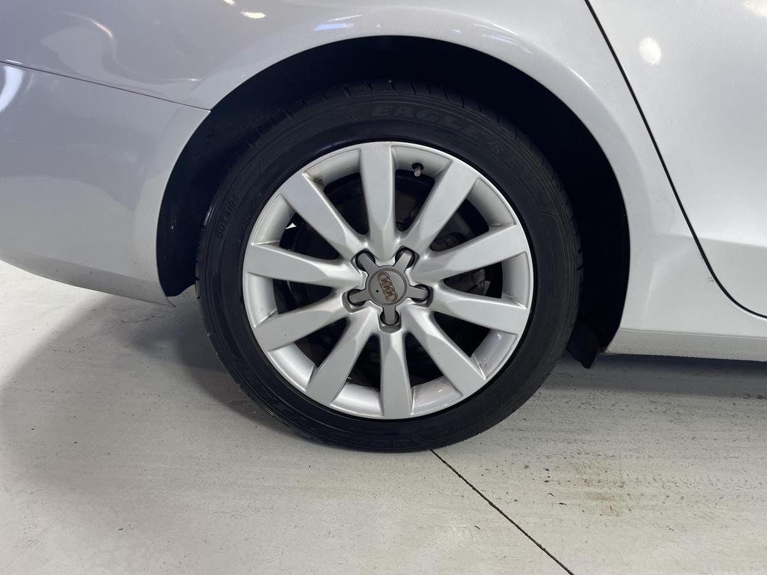 Photo '12' of Audi A4