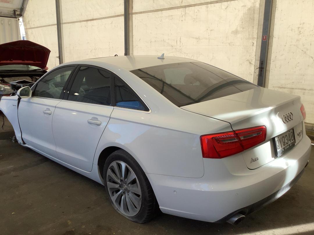 Photo '8' of Audi A6 Hybrid