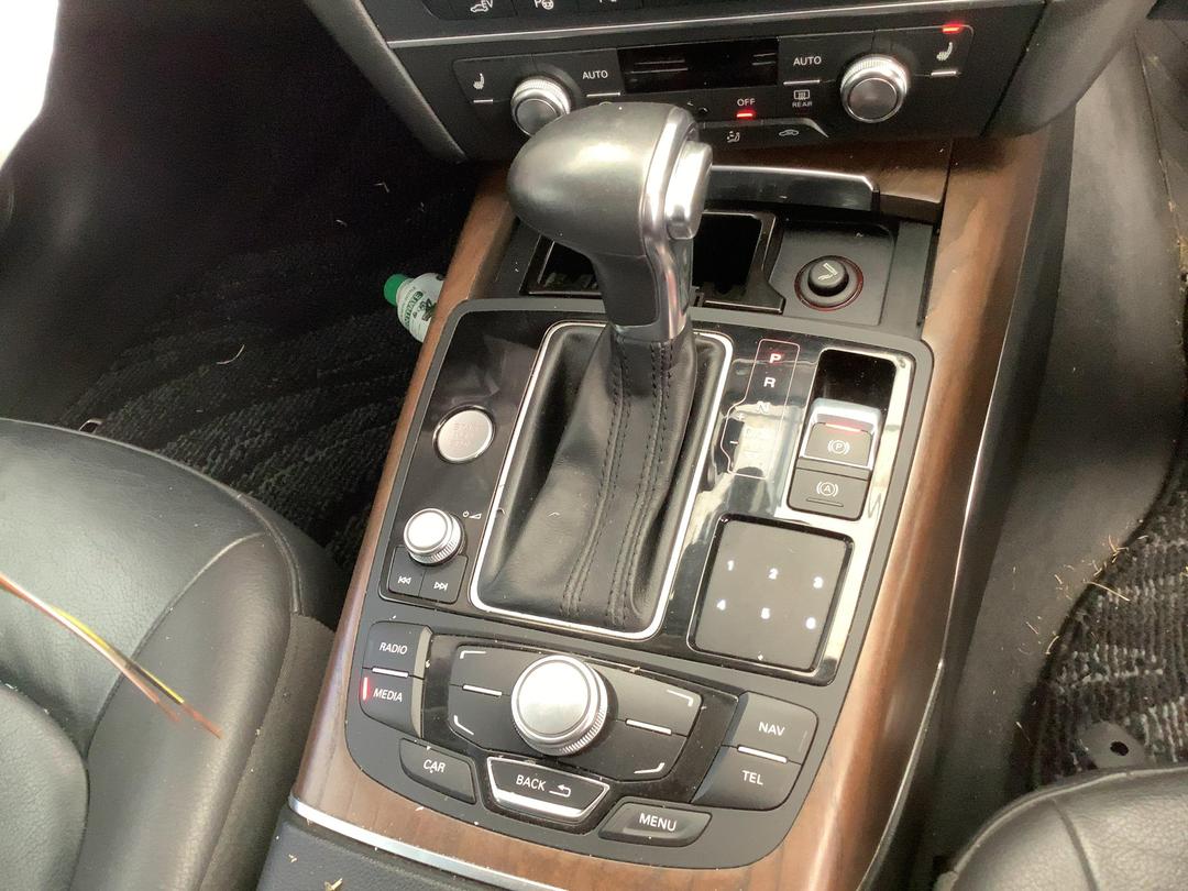 Photo '17' of Audi A6 Hybrid