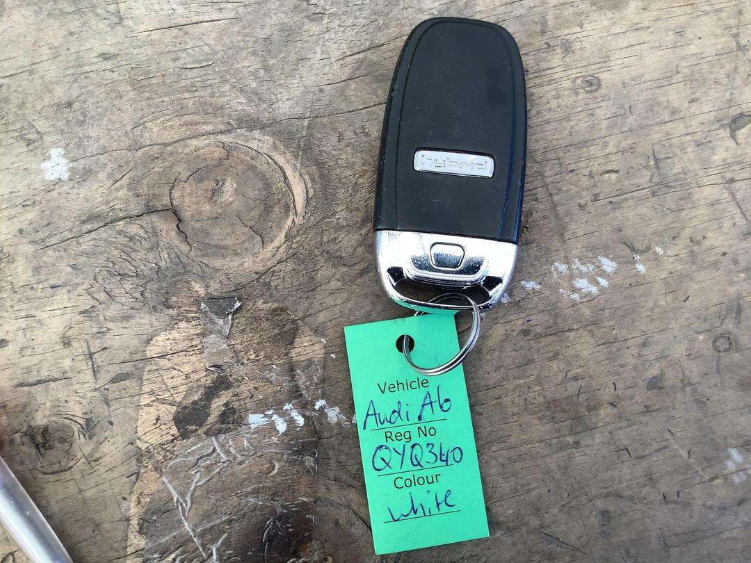 Photo '19' of Audi A6 Hybrid