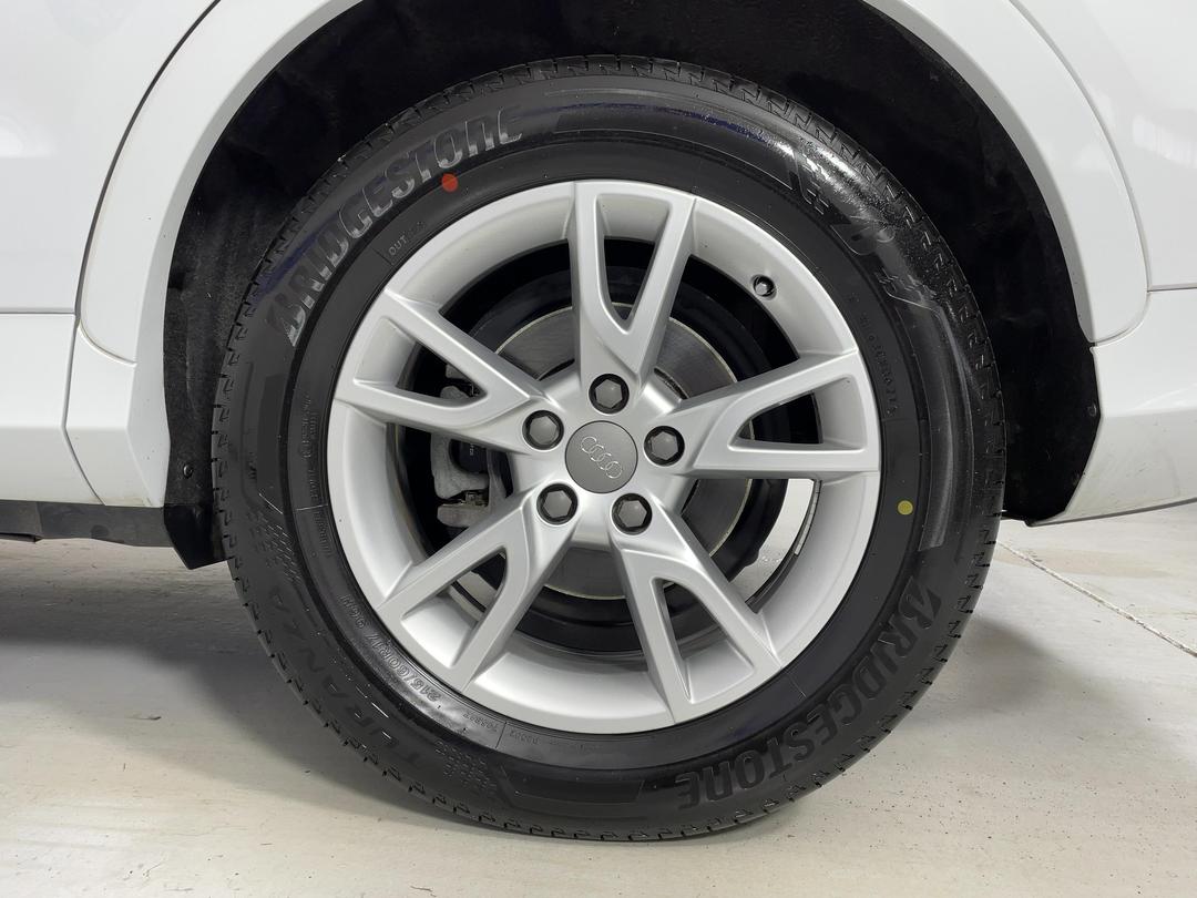 Photo '11' of Audi Q3